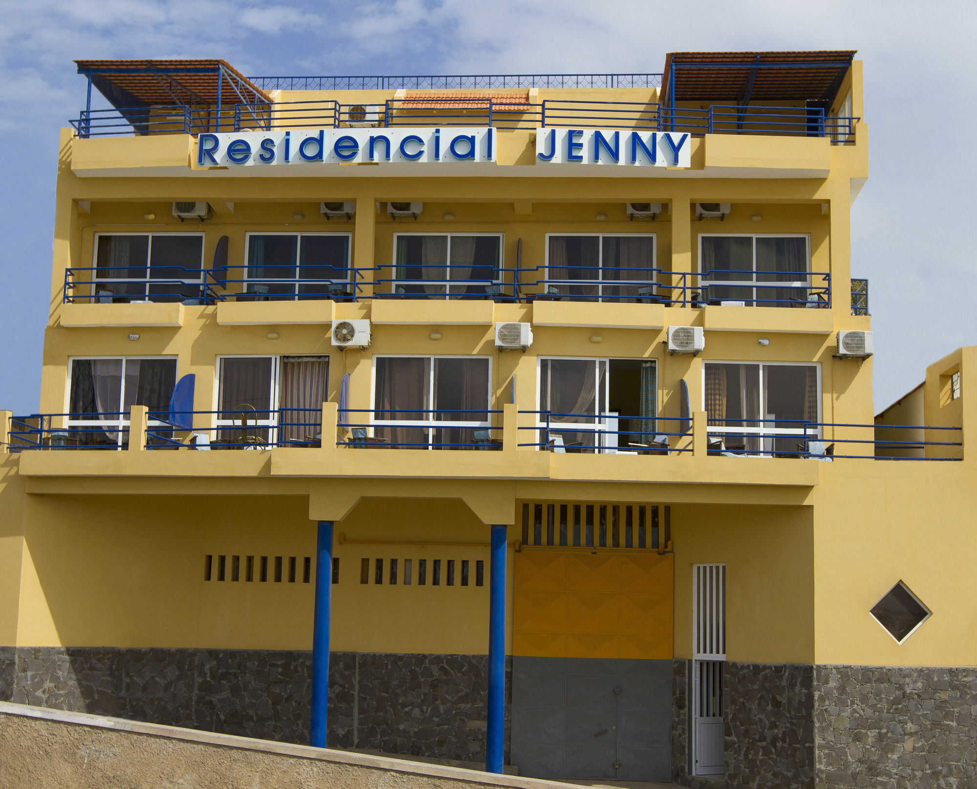 明德卢 Residencial Jenny酒店 外观 照片